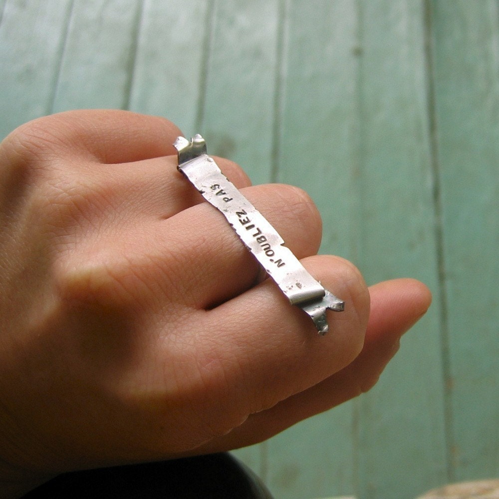 CUSTOM Banner Ring