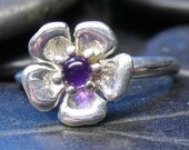 Amethyst flower Ring in Sterling Silver - February Birthstone