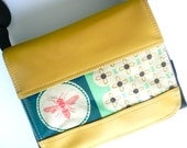 Yellow wasp messenger bag