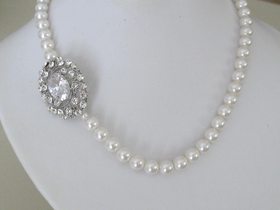 Bridal Accessories-Bridal Jewelry-Wedding Jewelry -Bridal Pearl Necklace Brooch Collection-Bridesmaids Pearl Necklace