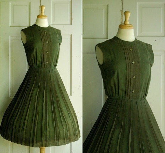 Vintage Day Dress / 1950s Olive Cotton Dress