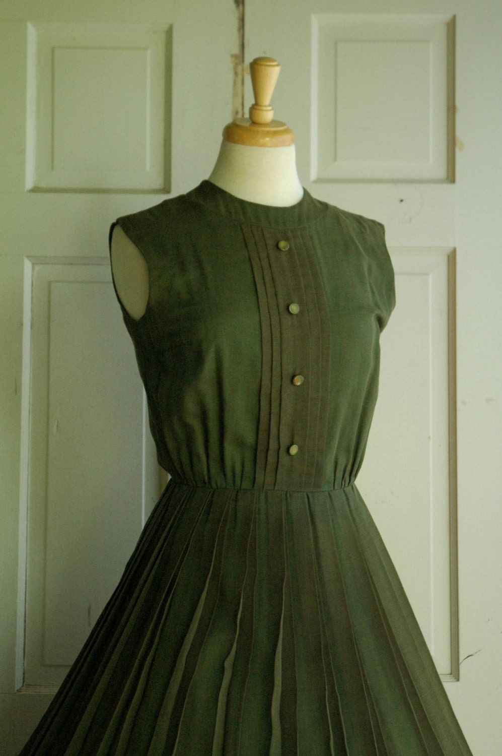 Vintage Day Dress / 1950s Olive Cotton Dress