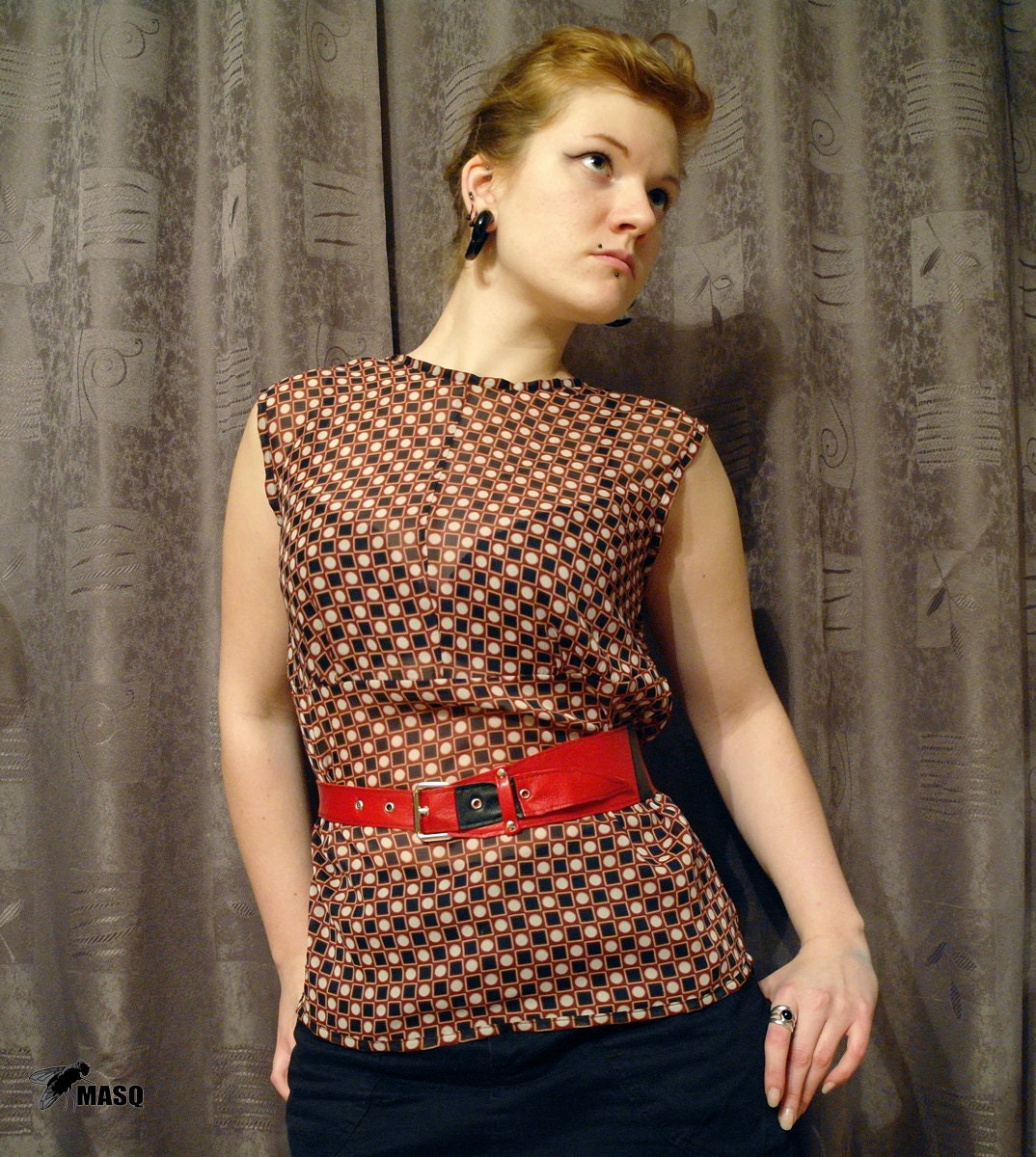 MASQ sleeveless squares and circles blouse in red, brown, white and black with open back. Size SM / ML