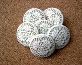 6 Vintage buttons, flower plastic 21mm white with light shade of green