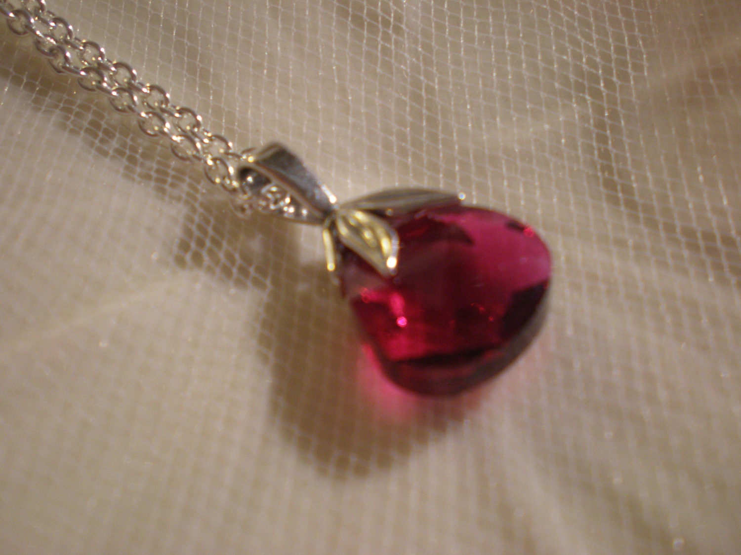 18-inch Sterling Silver Hot Pink Swarovski Faceted Briolette Necklace