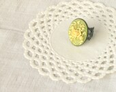 Flower Cameo ring "Delicacy" cream white and olive green, victorian jewelry, vintage style