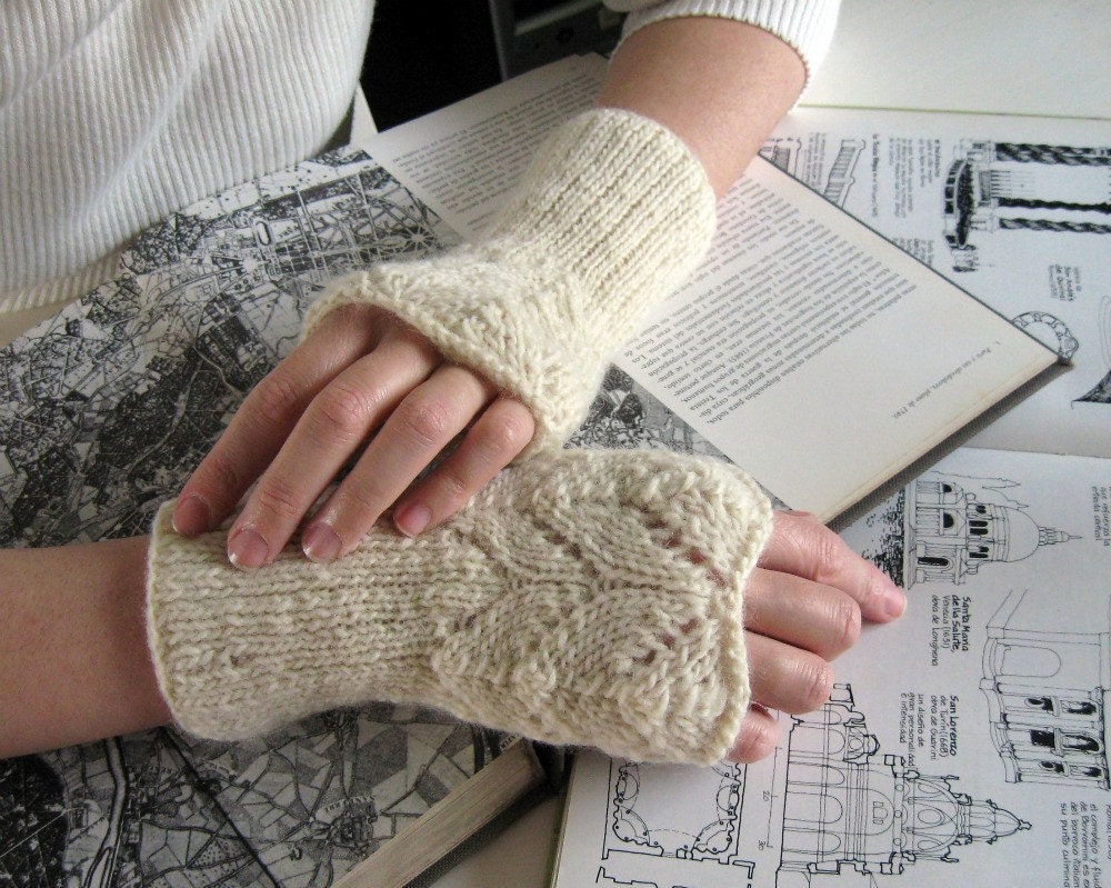 Ivory Lace Cuffs