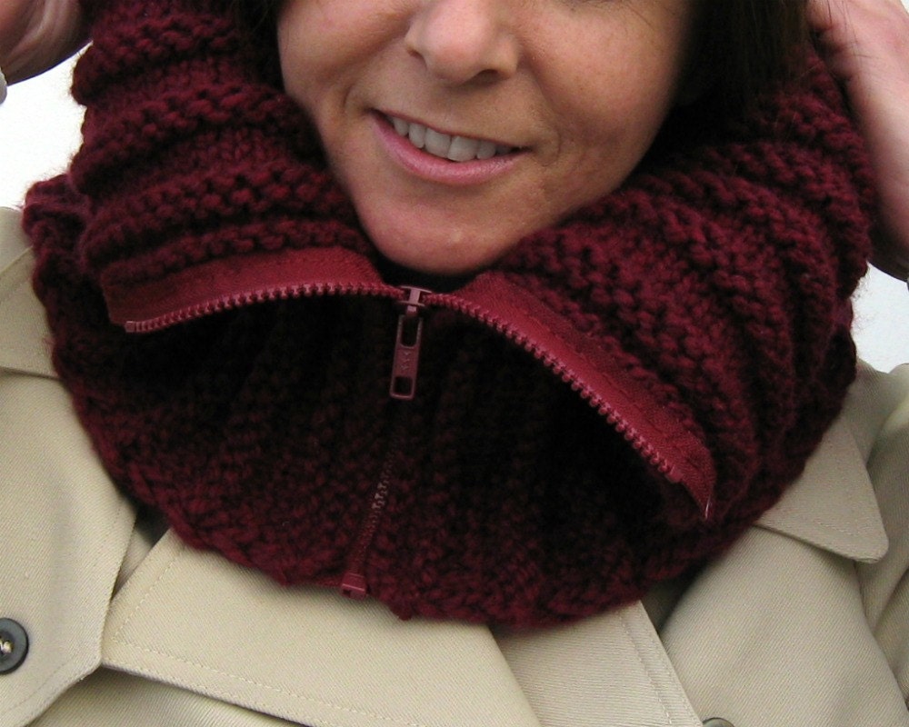 Zippered Cowl Knitted in Burgundy Blend Wool