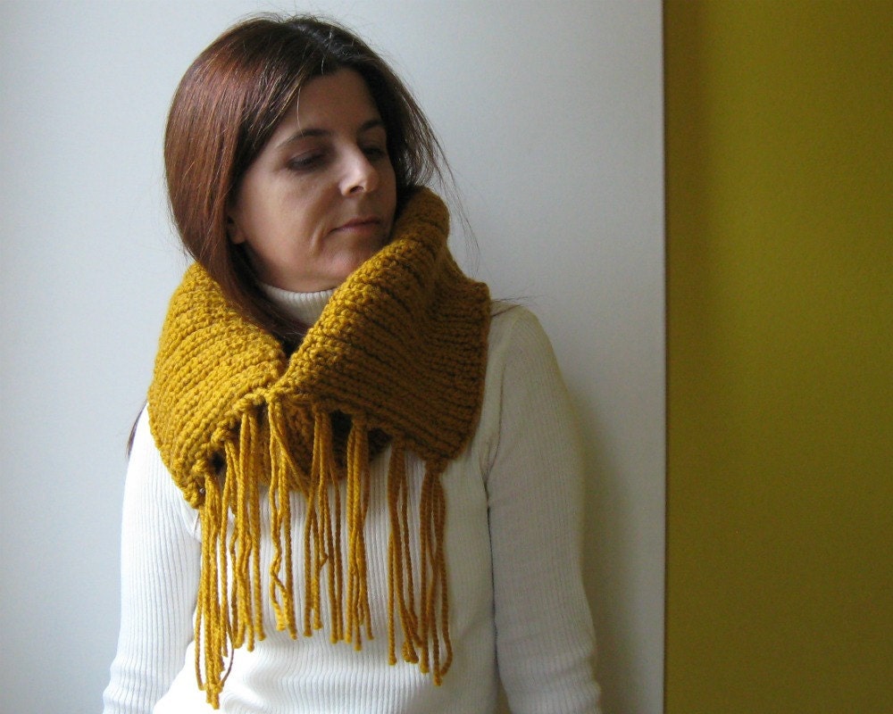 Chunky Cowl with Fringes Knitted in Yellow Acrylic Wool Blend Yarn