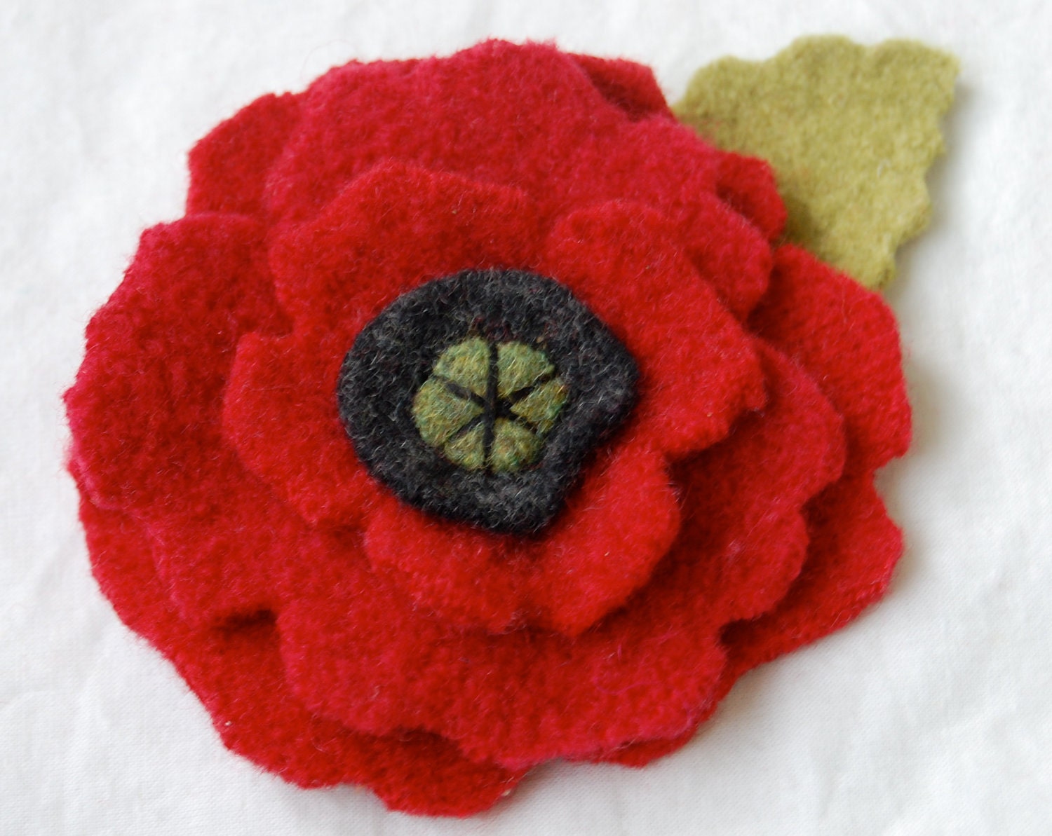 red felt poppy brooch