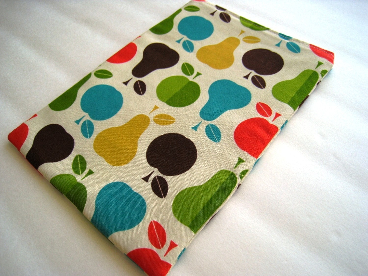 Pears and Apples on Beige Kindle or Nook Cover Padded and Zipper Closure