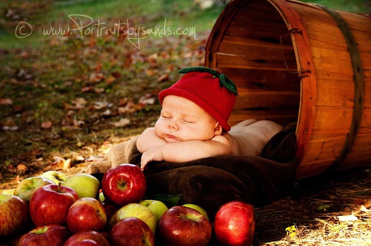 Apple Hat - Red Delicious - Baby- Harvest - Autumn - Fall - Cotton Blend - Photography Prop - Everyday Use - 6 - 18 Months - Made to order