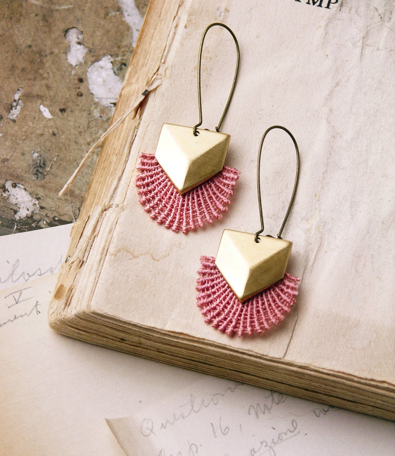 lace earrings - TITANIA - muted pink - geometric earrings - spring jewelry