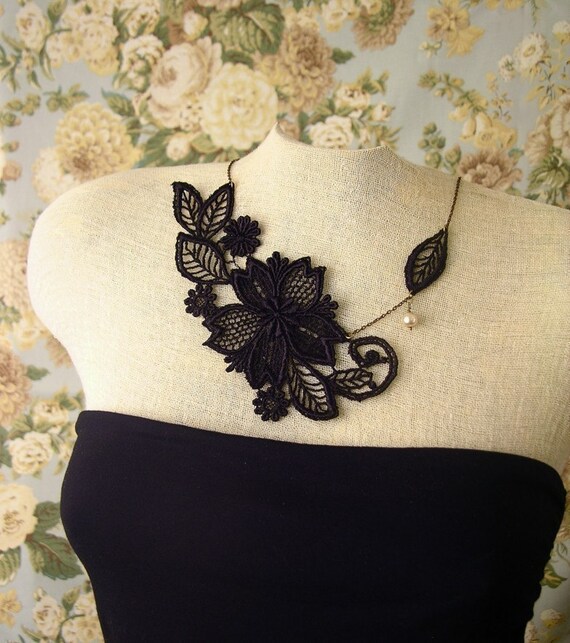 marichelle lace necklace