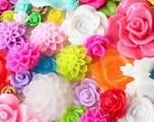 50 Resin Flower Mixed Bag of Cabochons Resin Chrysanthemum and an assortment of sizes, style and colors