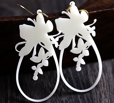 Floral Drop Earrings in Ivory
