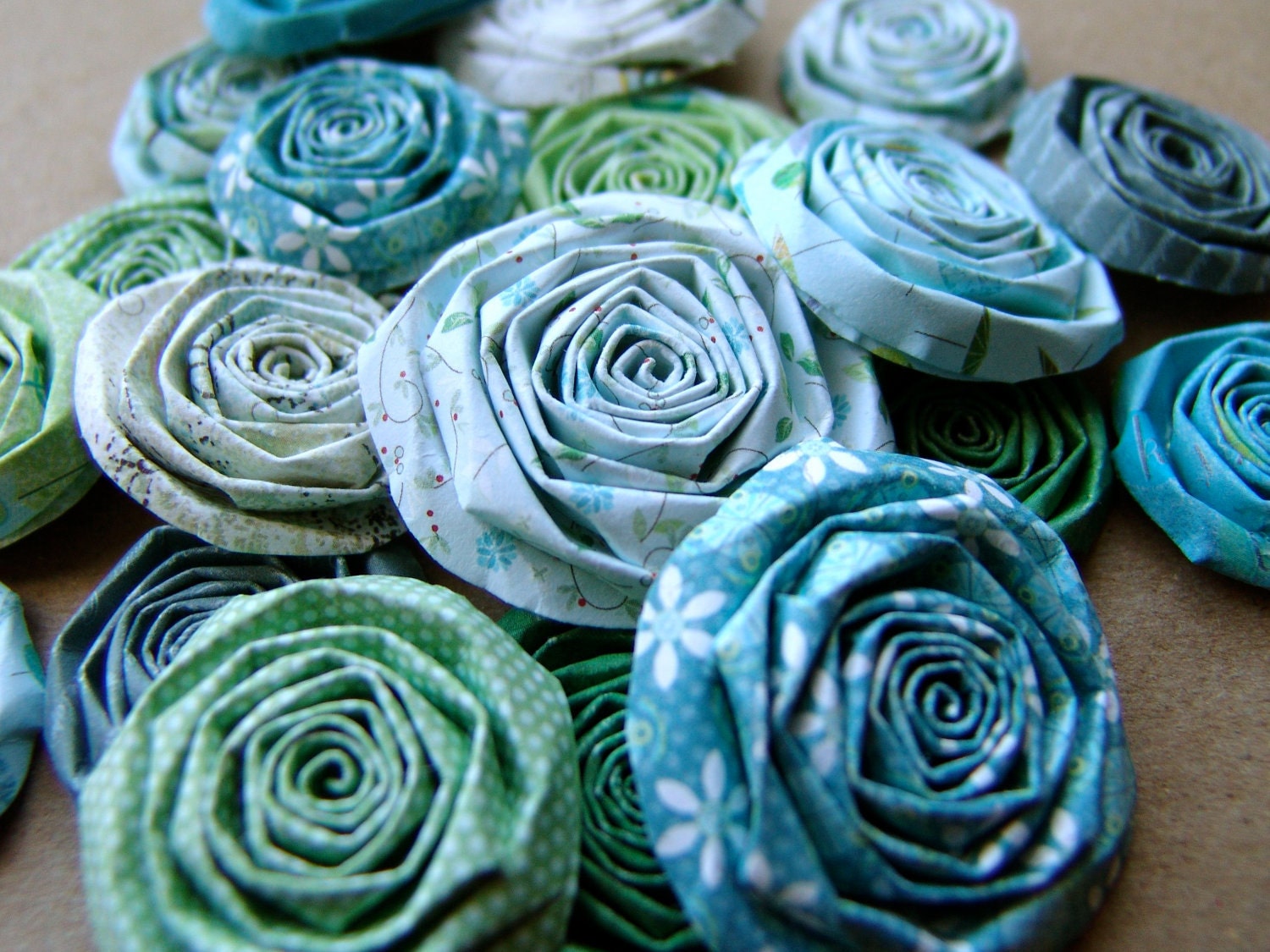 Paper flowers minuet set of 20 blue and green handmade paper roses new Memory Box