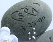 Wedding and Anniversary gifts - Custom Oathing Stone - Interlocking Hearts with Initials - for wedding, commitment, ceremony, anniversary