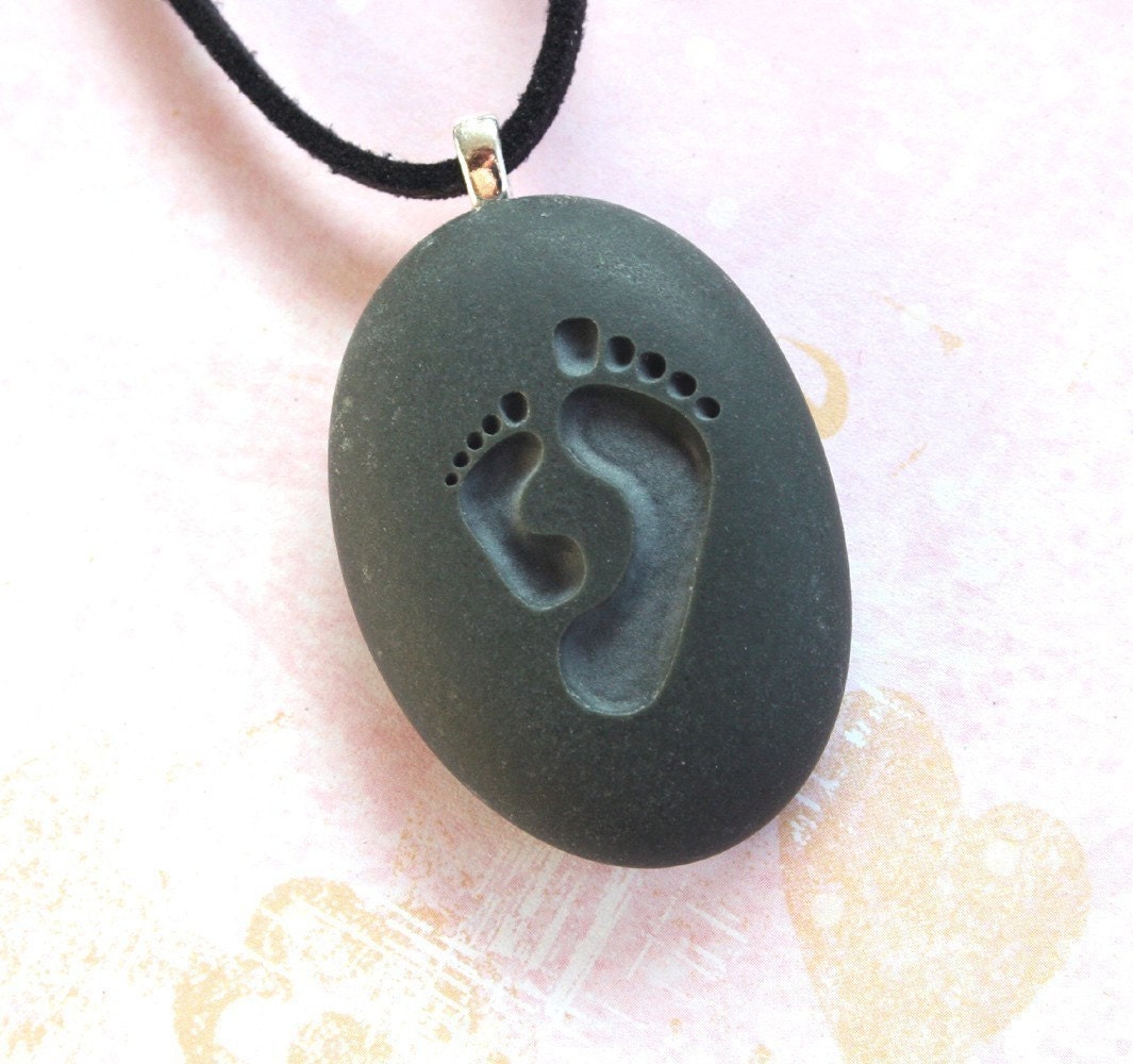 Mother and child necklace - Mothers necklace - Tiny PebbleGlyph (c) Jewelry by sjEngraving