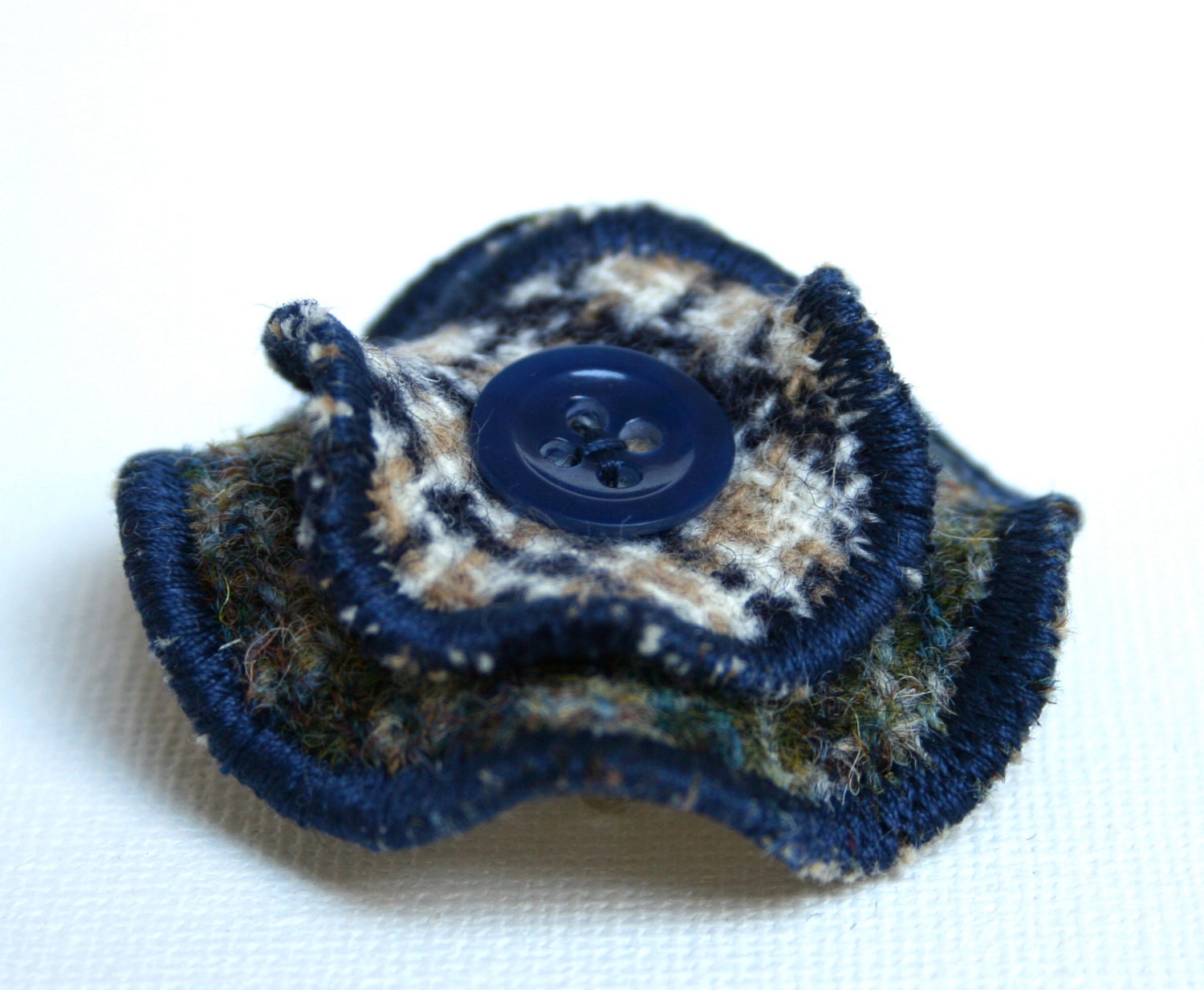 Harris Tweed Circle Brooch