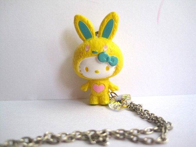 Kawaii Sunshine yellow Swarovski Heart Colourful Bunny Hello Kitty Necklace