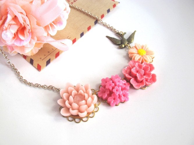 Lovely Spring Garden Sweet Pink Collection flower necklace Only 1 piece