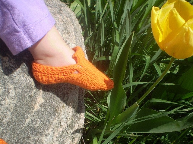 PDF Knitting Pattern - Loaf Baby Booties, Toddler Shoes, Slippers - size newborn to child size 12