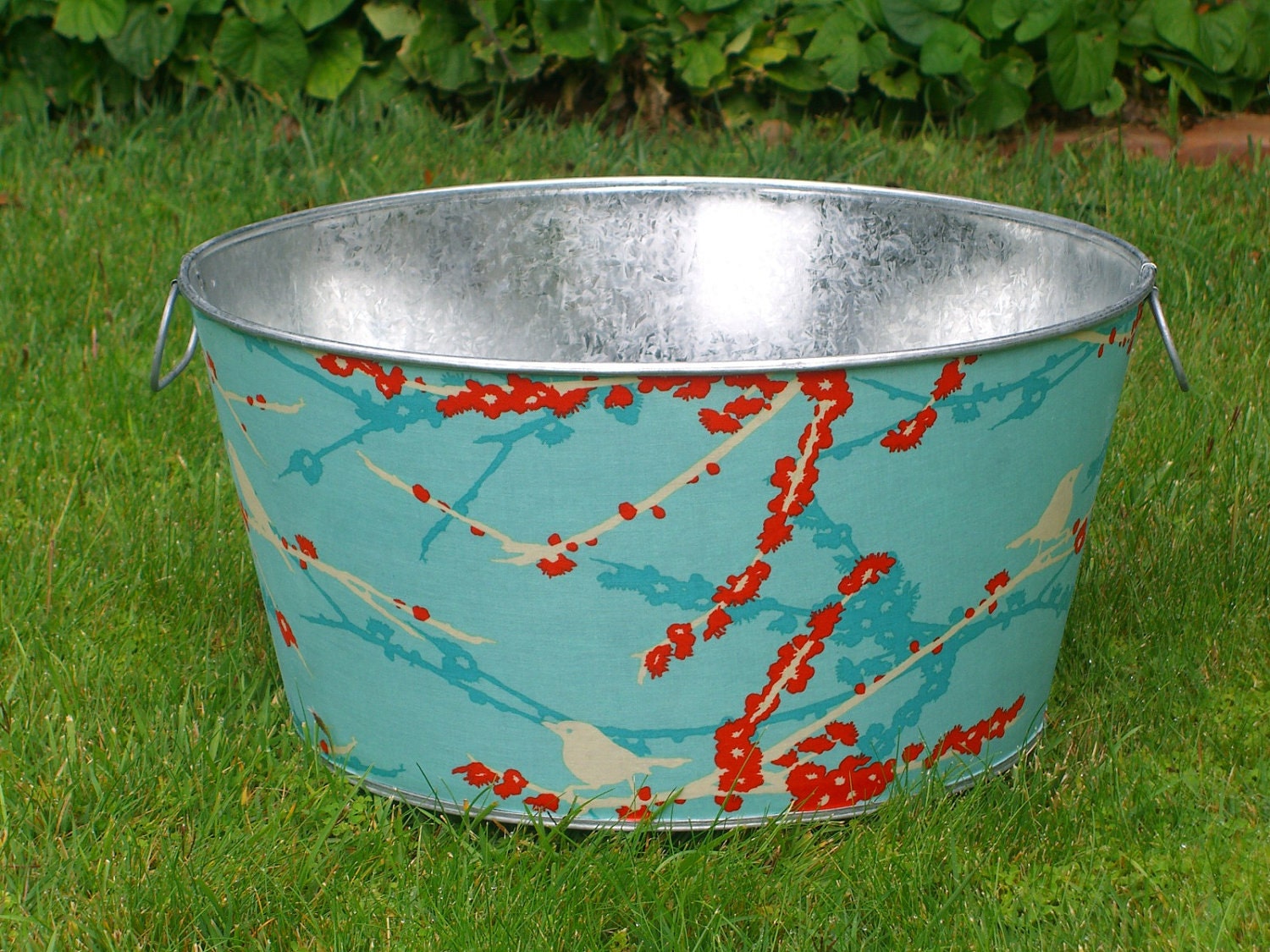 Drink and Beverage Tub Large Round Galvanized Party Tub Aqua Sparrows