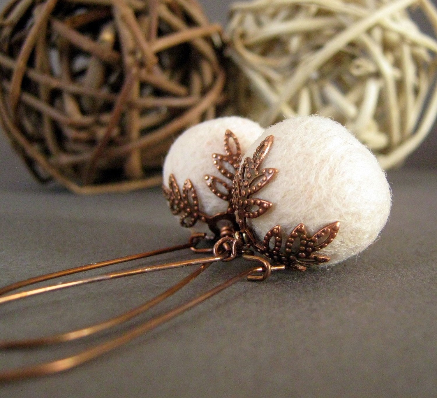 Wool Felted Earrings - Filigree Touched - Meli in Beige