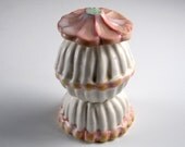 Pearl White Porcelain Mother's Vase with Pink Lid and Stripe