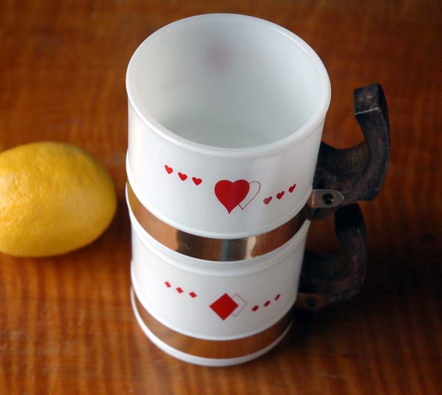 Milk Glass Ski Mugs.  Red Hearts and Diamonds with Faux Bois Plastic Handles and Gold Band Trim