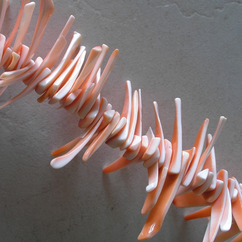 Red Lip Shell Beads- End Drilled Fringe Beads