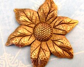 Flower Stamping, Large, Antique Gold K24