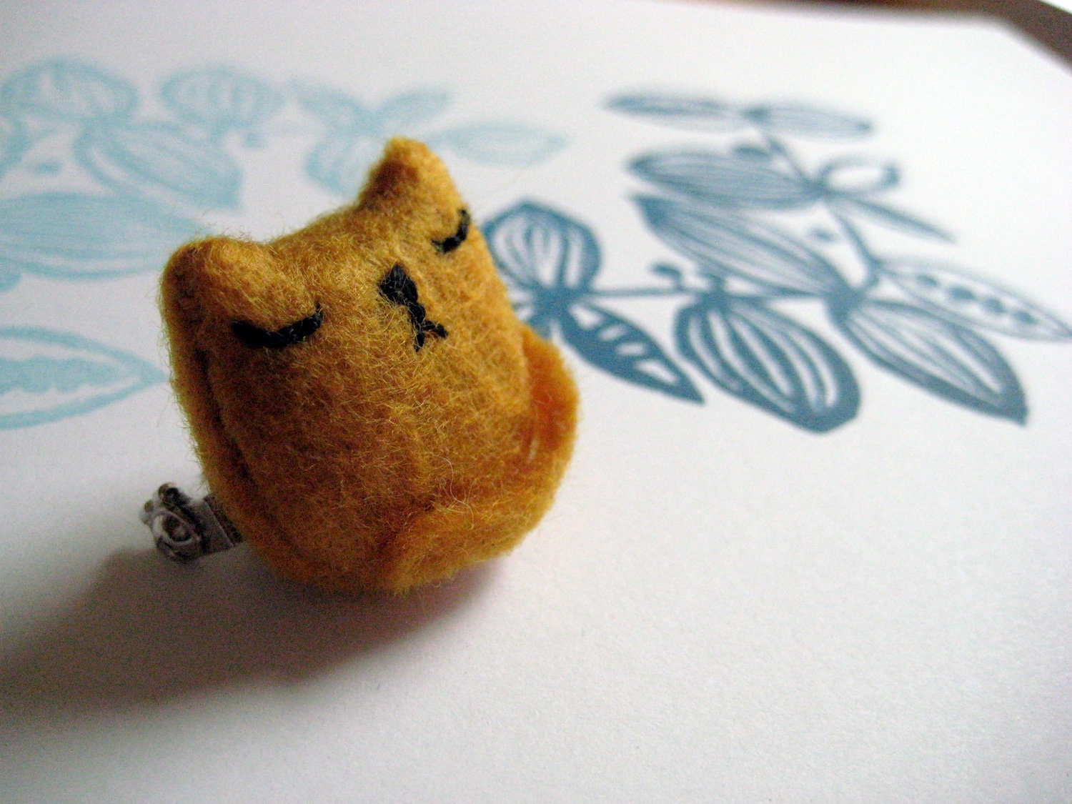 Smug Ginger Cat, the brooch