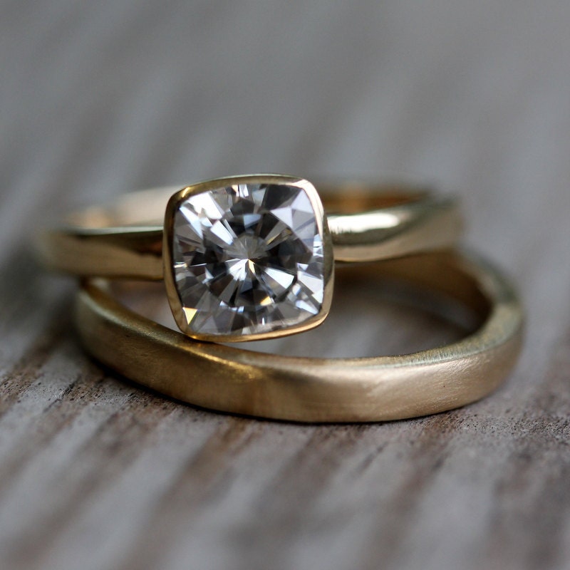 14k Gold Wedding Band