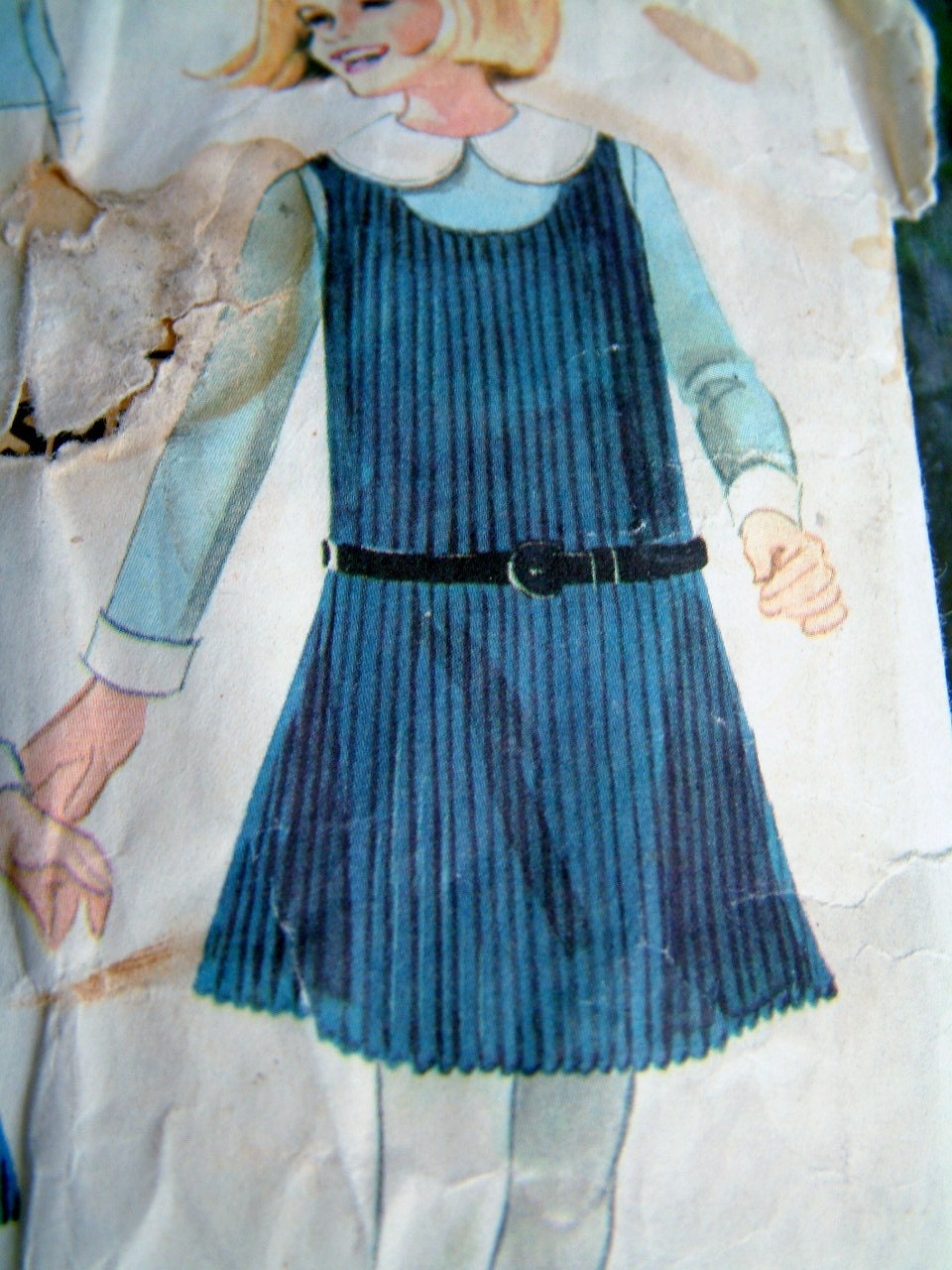 1960s Vintage Retro Jumper Dress and Blouse Pattern for Girls Size 7