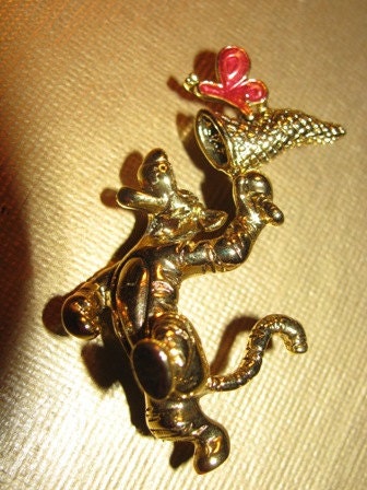 Winnie the Pooh Jewelry Brooch, Tiger the Tiger chasing a Butterfly with a Net,  Walt Disney Pin, classic Cartoon Figure Design Style