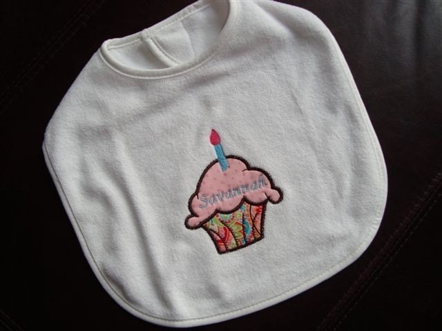 First Birthday cupcake Bib...Personalize...