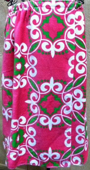 Preppy Medallion Spa Wrap