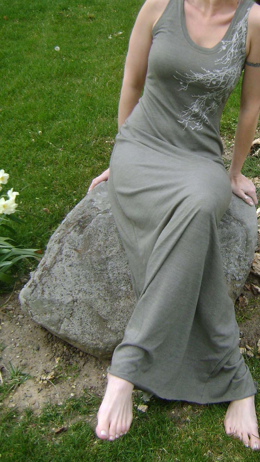 New - S, M, L, XL Beautiful Branches Dress in Moss Green