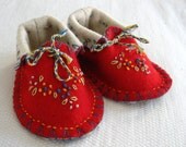 2 Little Moccasins