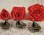 Victorian Ribbon Rose Appliques 3 Graduating S,M,L Red