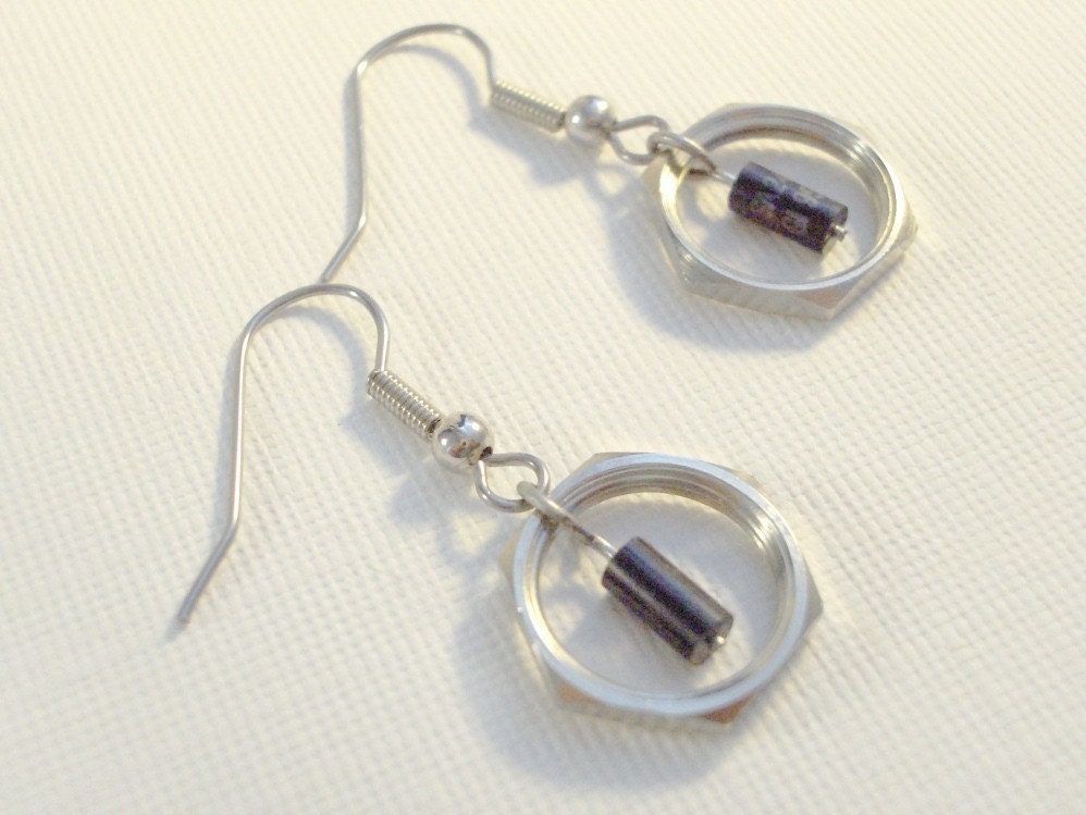 Ring a Tingle - Capacitor and Hardware Earrings - Black