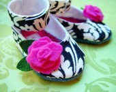 Kate Damask Baby Shoes / Booties (B)