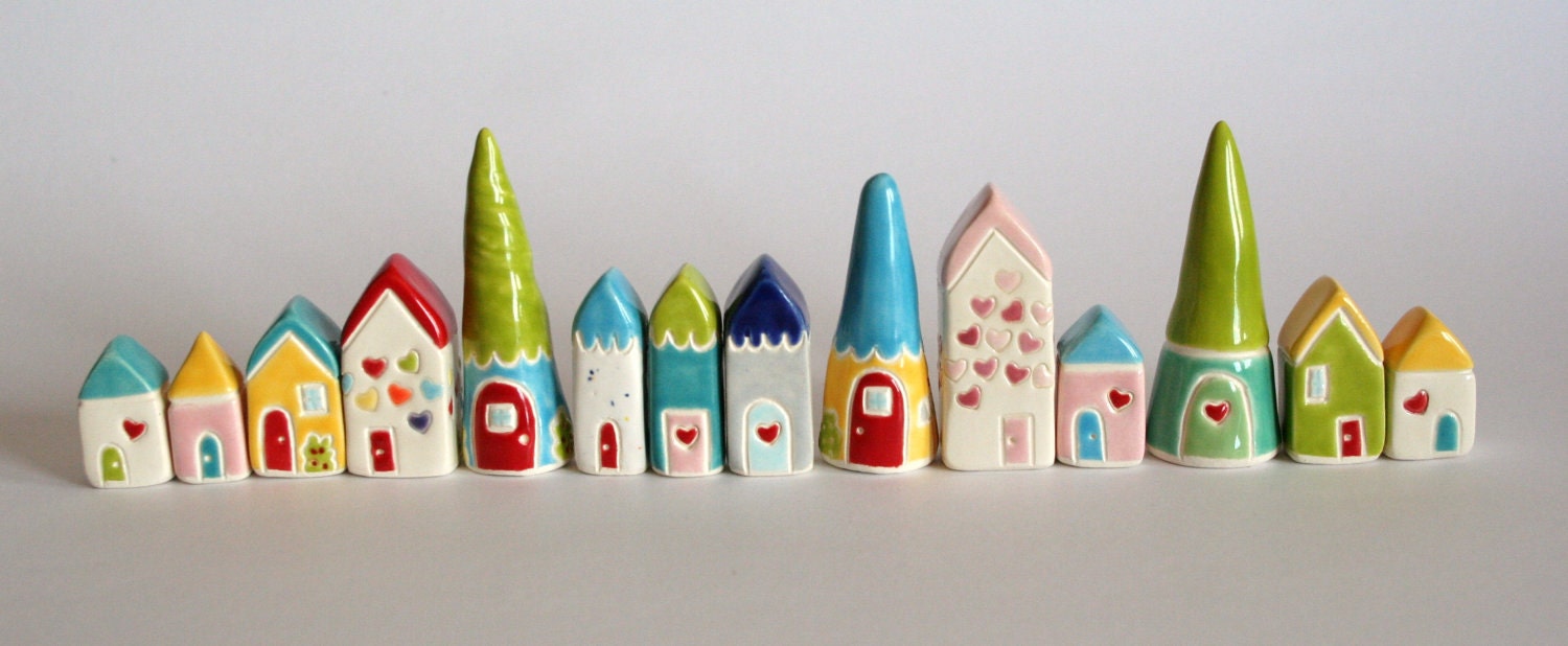 Ceramic collectible THIMBLE Fairy Gnome Tree House