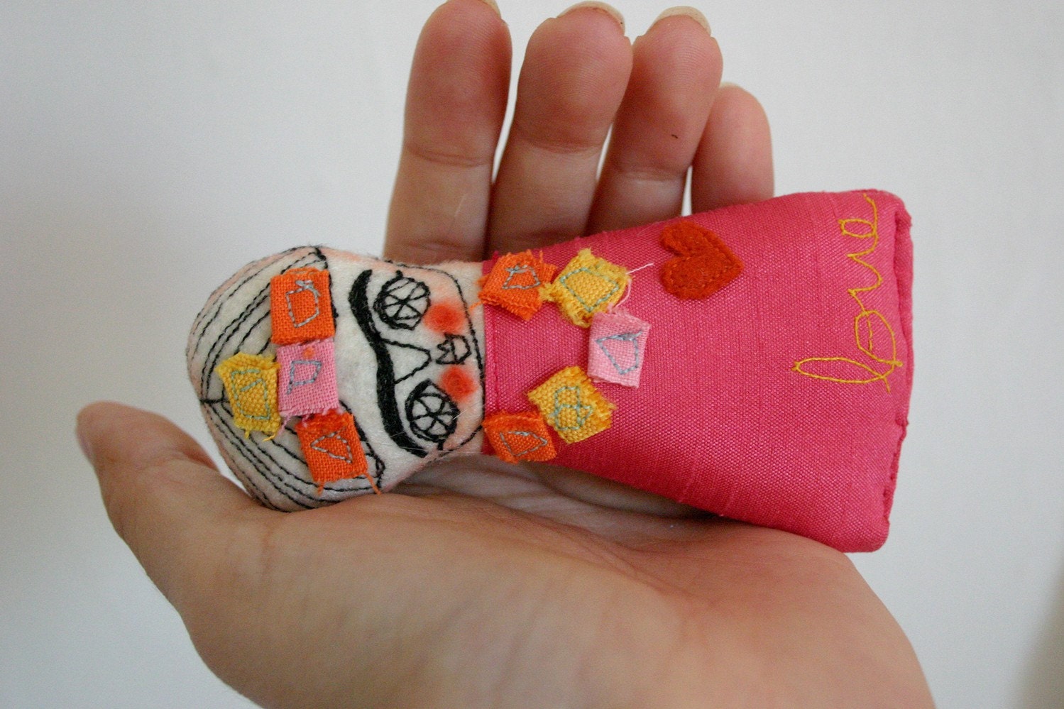 Frida doll  -  Art doll  -  brooch  -  custom order