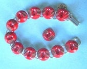 1920-30s red glass vintage button bracelet