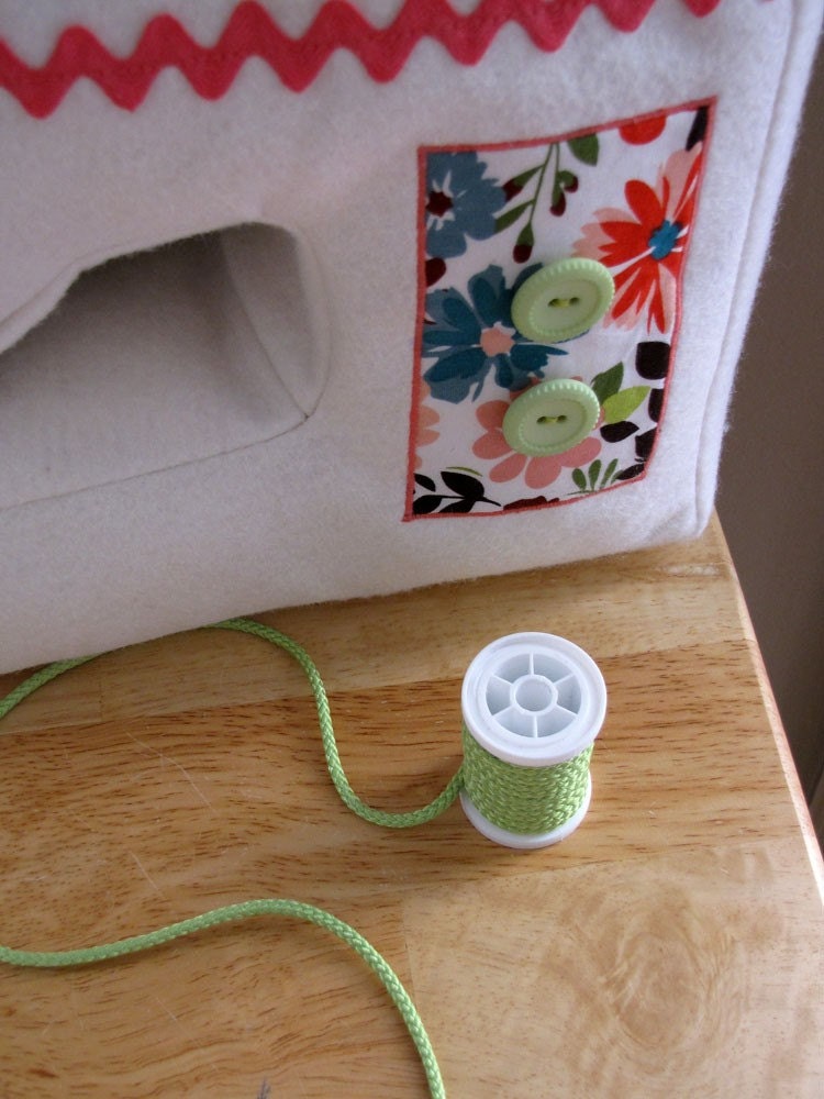 Pretend Sewing Machine