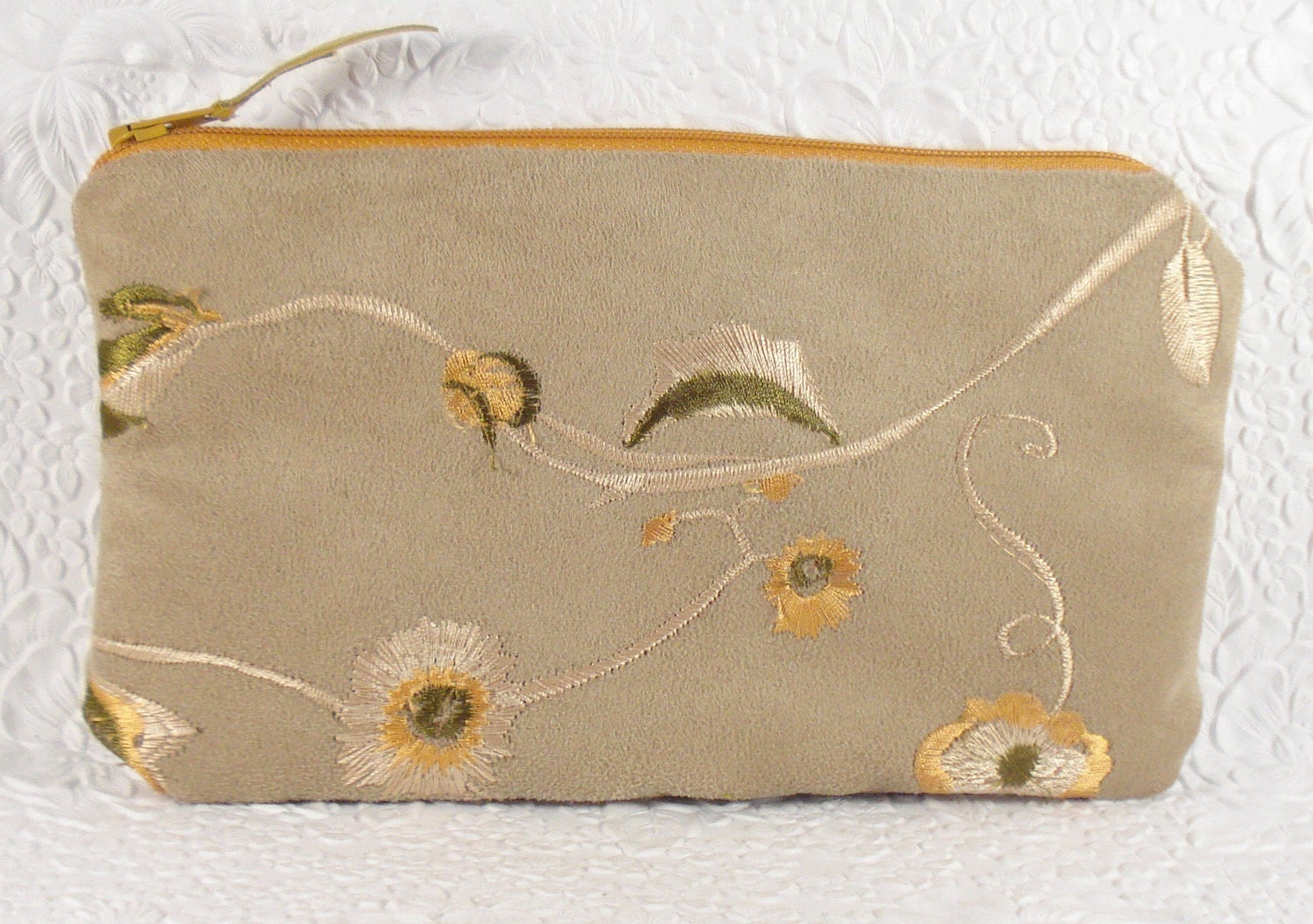 Fabric zippered purse  wallet beige embroidered faux suede leather leaf pull holds cell phone makeup keys