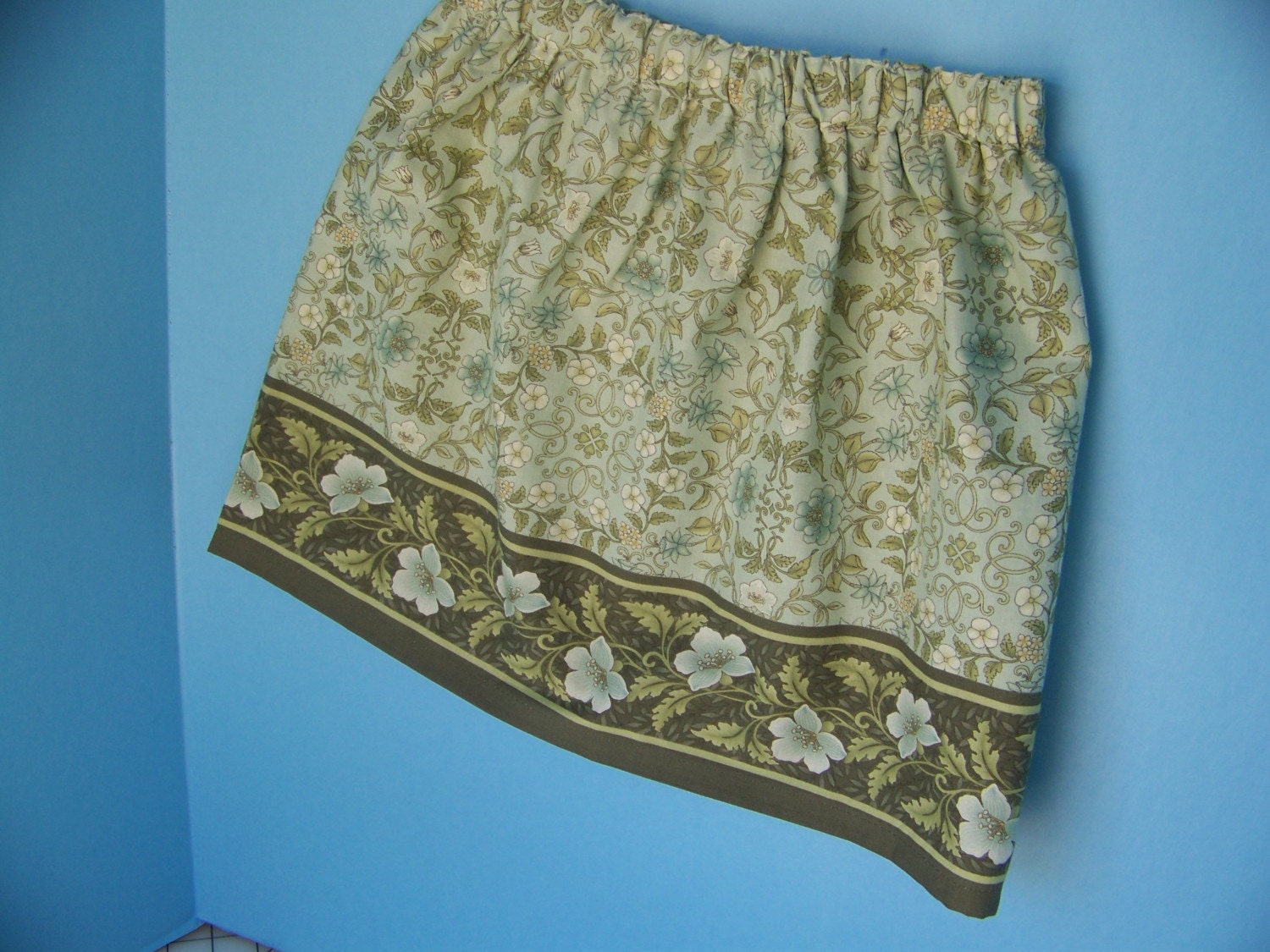 Girls Skirt -Green Gathered Skirt -Girls -White Flowers Elastic Waist - Kids Skirt